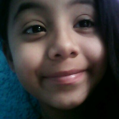 Profile Picture of Emilia Luna :-) (@emilialuna05) on Twitter