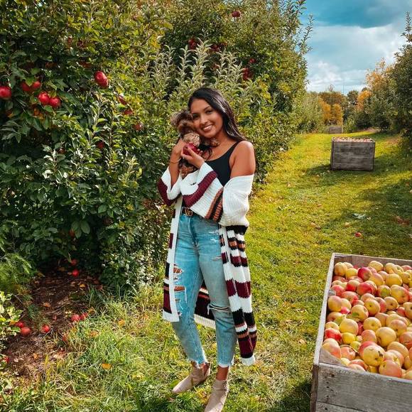 Amrit Kaur - Poshmark Profile Picture of Amrit Kaur (@amritkaur16) on Poshmark