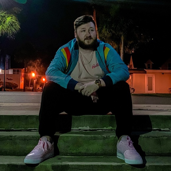 Profile Picture of Josh Spitler (@audacitysells) on Poshmark