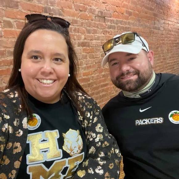 Profile Picture of Stephanie Windon (@stephanie_kay85) on Poshmark