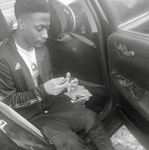 Profile Picture of Aeneas Barter (@aeneasbarter) on Poshmark