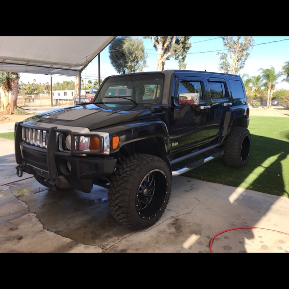 Profile Picture of Ernesto Plata (@plata737) on Poshmark