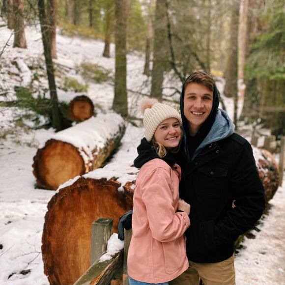 Baylee Peterson - Poshmark Profile Picture of Baylee Peterson (@baypeterson19) on Poshmark