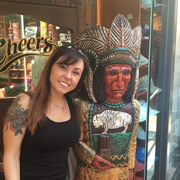 Profile Picture of Regina Gerity (@rgerity) on Poshmark