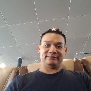 Profile Picture of Robin Lo (@robinlo36447813) on Twitter