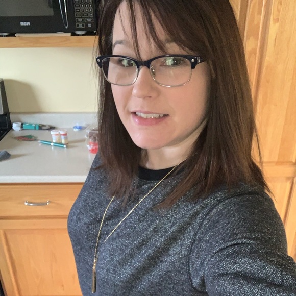 Profile Picture of Miranda Fraser (@ohh_thats_cute) on Poshmark