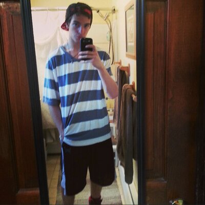 Profile Picture of Reuben Perry (@BinskiMintz) on Twitter