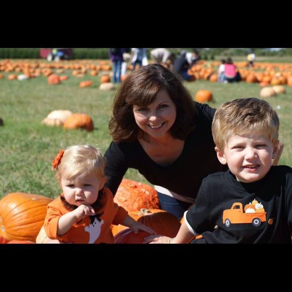 Profile Picture of Diane Hurdle (@dianerose) on Poshmark