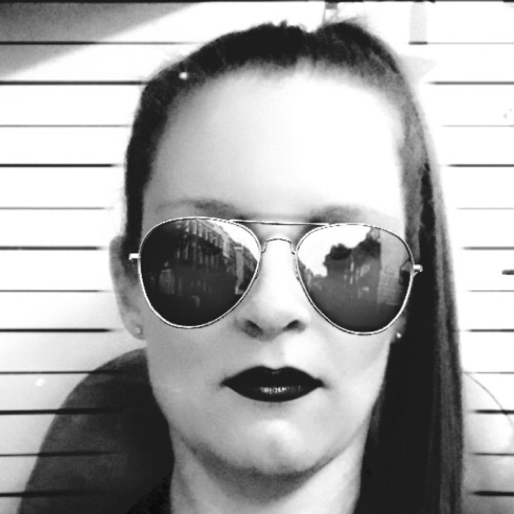 Profile Picture of Marie Handley (@ameliafiona) on Poshmark