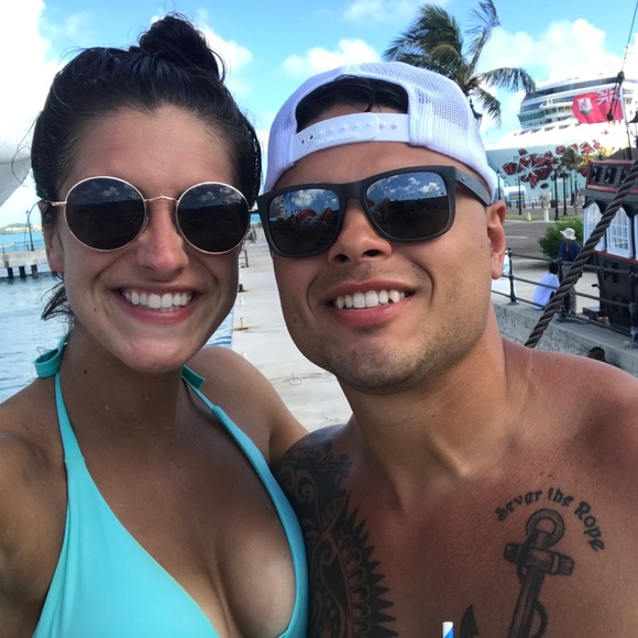 Profile Picture of Andrew Chabak (@andrewchabak) on Poshmark