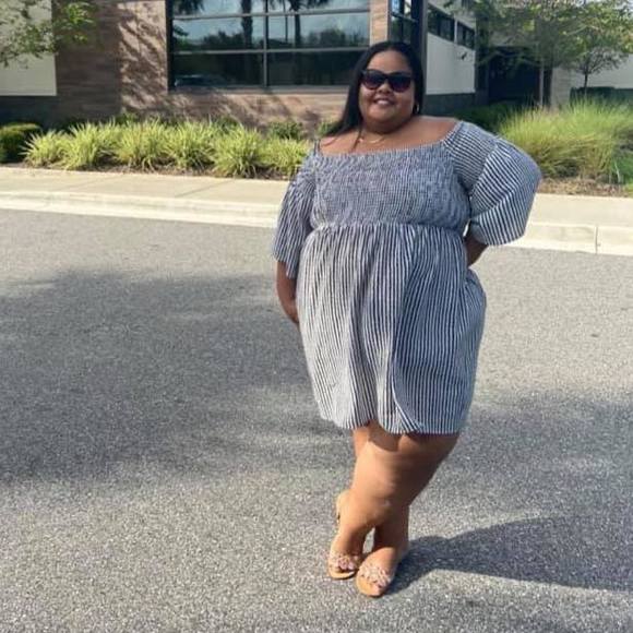 Profile Picture of Jacqueline Pena (@jacquii90) on Poshmark