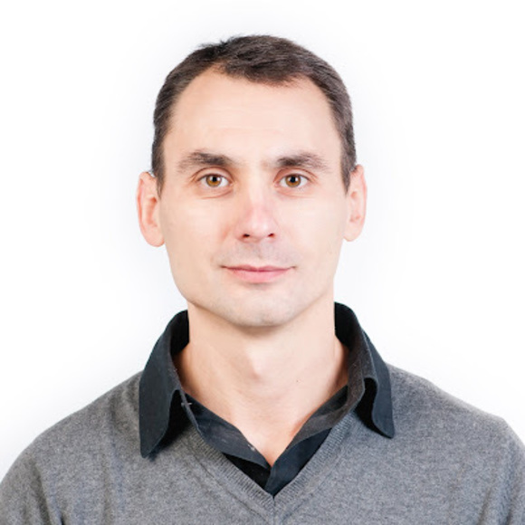 Profile Picture of Roman Kozar (@kozarr) on Poshmark