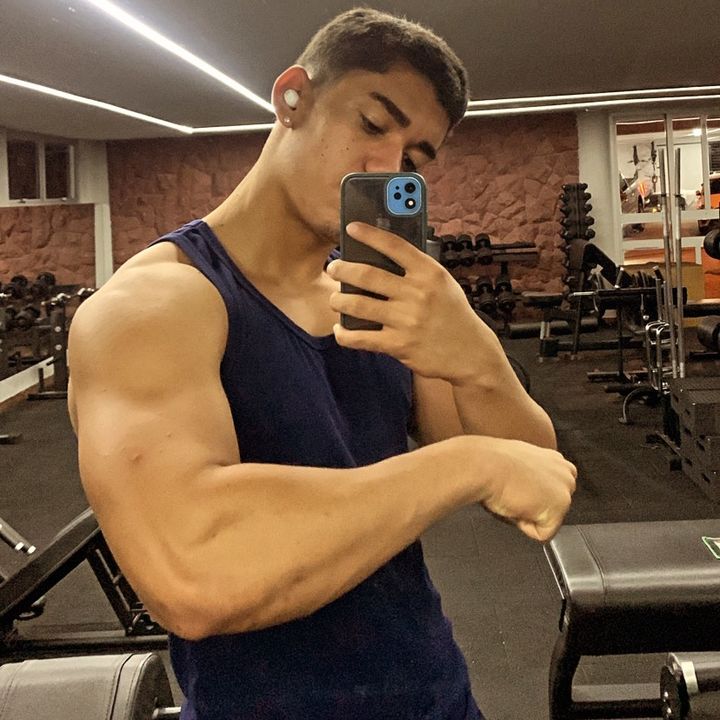 Profile Picture of robertcosta01 (@robertcosta_1) on Tiktok