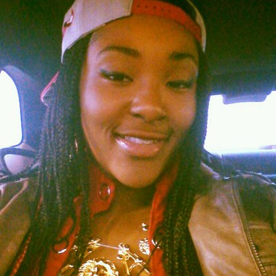 Profile Picture of Kim Bo (@HeLoves_Below) on Twitter