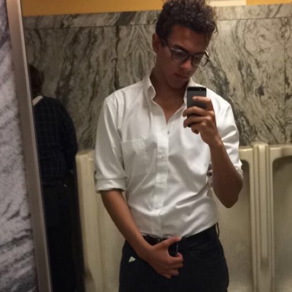 Profile Picture of Aaron Bullard (@aaron_bullard) on Poshmark