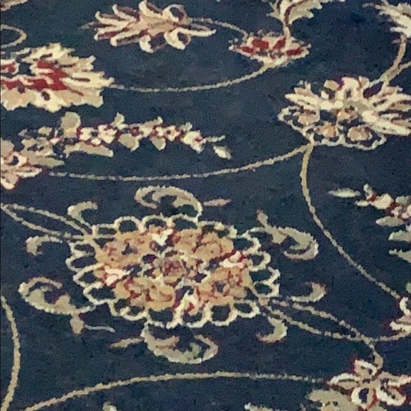 Profile Picture of Megan Mccuaig (@meganlehua) on Poshmark