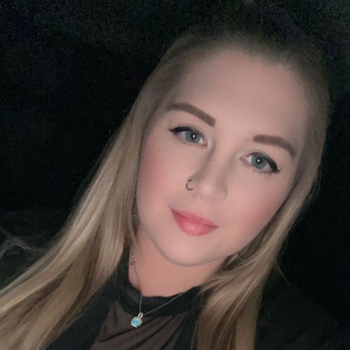 Profile Picture of Hannah Etheridge (@hannahbanana27) on Tiktok