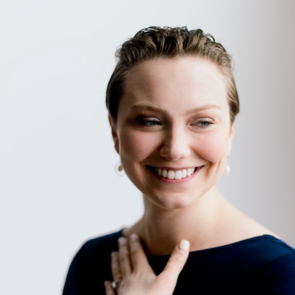 Profile Picture of Alice Miller (@millera2582) on Poshmark