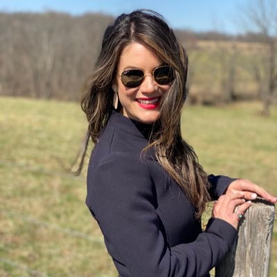 Profile Picture of Katherine Nikas (@creativeKN) on Twitter