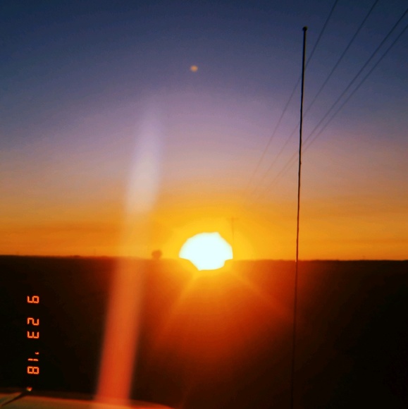 Profile Picture of Rylea Wiebold (@ryleawiebold) on Poshmark