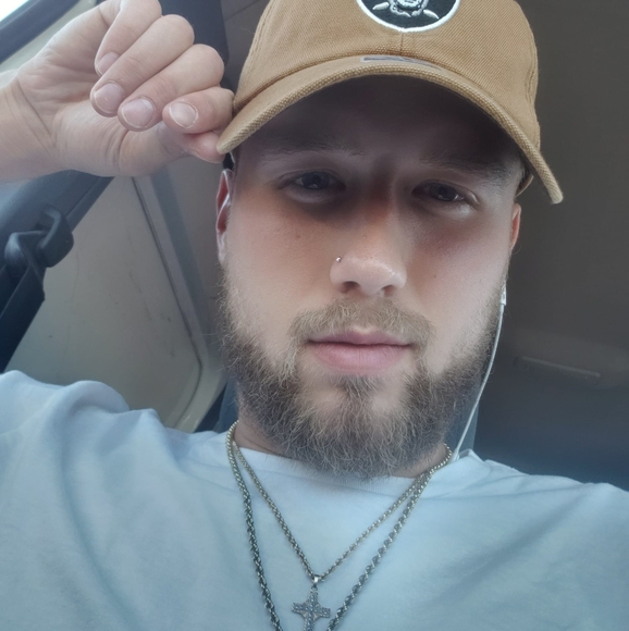 Profile Picture of Wyatt Wilson (@wilson614614) on Poshmark