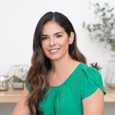Profile Picture of Mayra Flores (@mayraflores_9) on Twitter