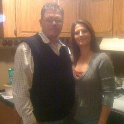Profile Picture of Bobbie Winter (@BobbieWi) on Twitter
