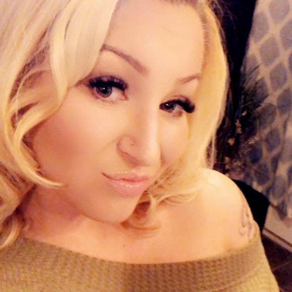 Profile Picture of Kimberly Galusha (@kimmie82785) on Poshmark