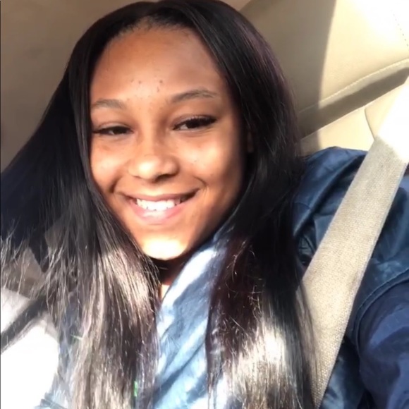 Profile Picture of Jasmine Conner (@jasjas327) on Poshmark