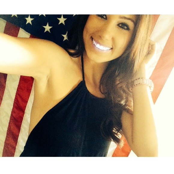 Profile Picture of Rikki Dopps (@rdopps) on Poshmark