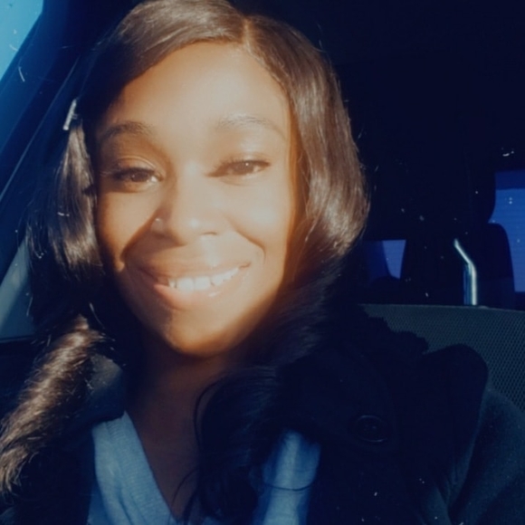 Jalisa White - Poshmark Profile Picture of Jalisa White (@mzisshawty69) on Poshmark