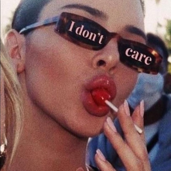 Profile Picture of Nour Elebiary (@nelebiary) on Poshmark