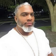 Profile Picture of Moss Dudley (@GlennLu68275871) on Twitter