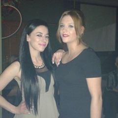 Profile Picture of Eleni Petrou (@elenipetriwanna) on Twitter