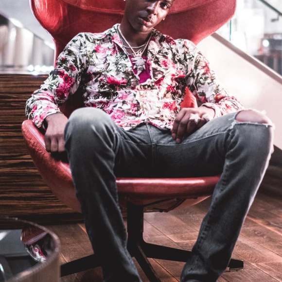 Profile Picture of Justin Sand (@justinsand669) on Poshmark