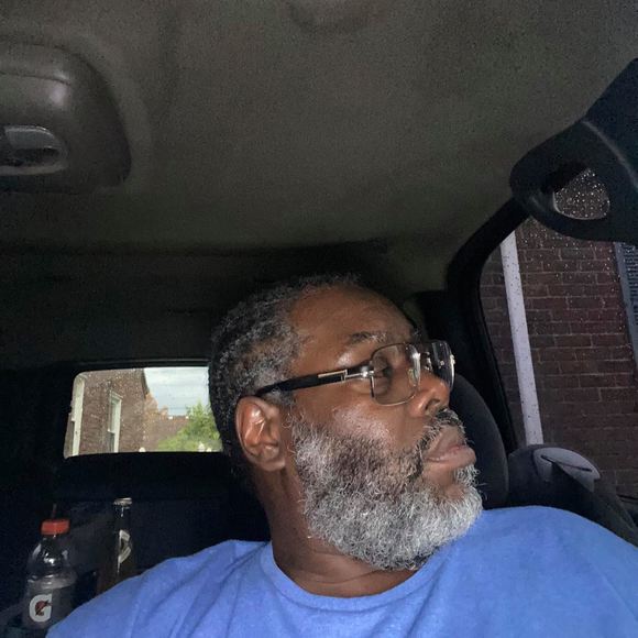 Profile Picture of Maurice Maxwell (@moe71) on Poshmark