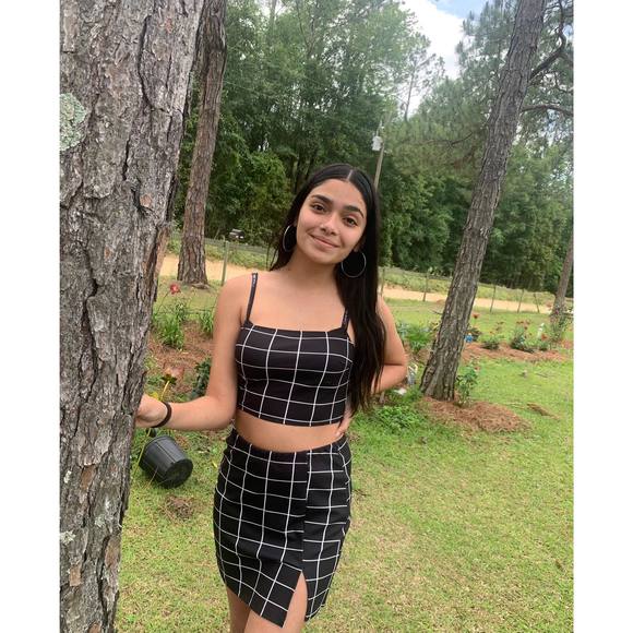Briana Aguero - Poshmark Profile Picture of Briana Aguero (@brii_256) on Poshmark