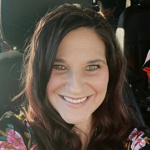 Profile Picture of Michelle Tipton (@matipton82) on Poshmark