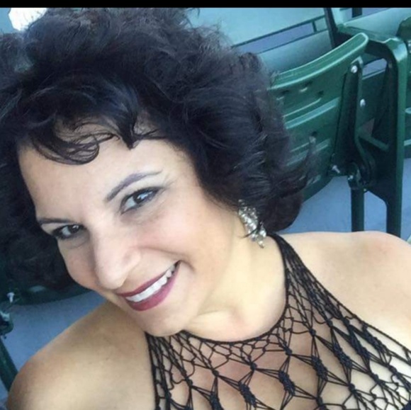 Profile Picture of Natalie Stozek (@dog_momx2) on Poshmark