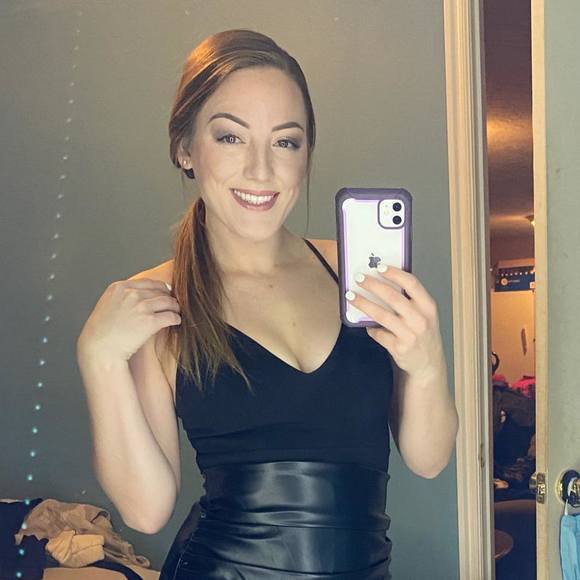 Alison Wonderland - Poshmark Profile Picture of Alison Wonderland (@bulletbike) on Poshmark