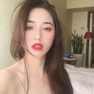 Profile Picture of Nguyễn Ngọc Hà Trang (@hatrangggg) on Twitter