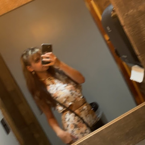 Profile Picture of Kara Webb (@karawebb007) on Poshmark