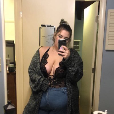 Sarah Peters-Logue - Twitter Profile Picture of Sarah Peters-Logue (@lol_sarha) on Twitter