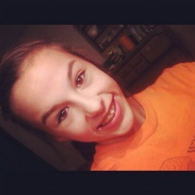 Profile Picture of Morgan Darnell (@PaigeMoe8) on Twitter