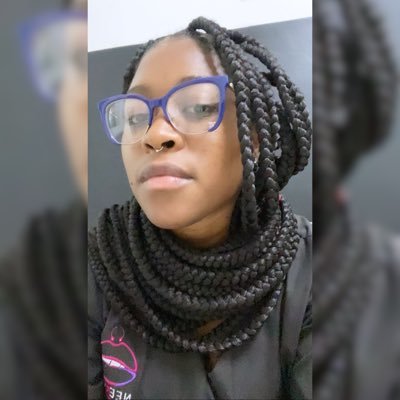 Profile Picture of Candice NeedlezDavis (@thatNeedleZchiq) on Twitter