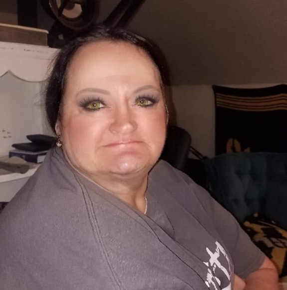 Profile Picture of Charlene Foster (@charlenefost163) on Poshmark