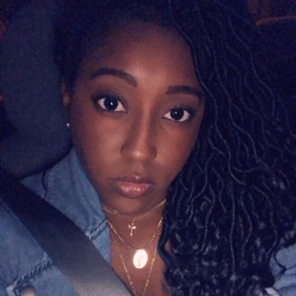 Profile Picture of Markita Snooks (@kitababie371) on Poshmark