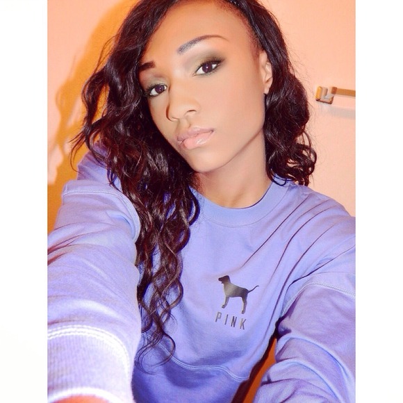 Profile Picture of Brianna Lester (@briballa143) on Poshmark