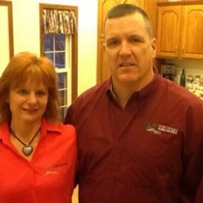 Profile Picture of Ercel Mullins (@BottleGuyVGR) on Twitter