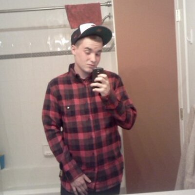 Profile Picture of Andrew Nault (@AndrewNault77) on Twitter